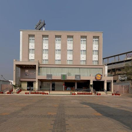 Hotel Bhagyoday Ahmadabad Zewnętrze zdjęcie